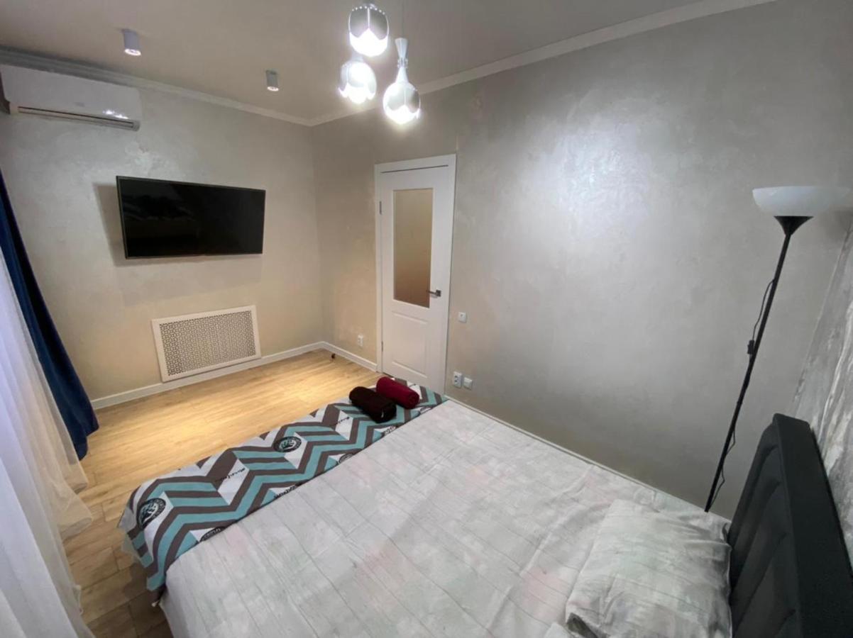 Люкс Исы Байзакова 133 Appartement Pavlodar Buitenkant foto